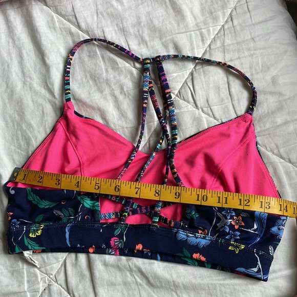 Old Navy Active Floral Colorful Bra size medium - Picture 6 of 6